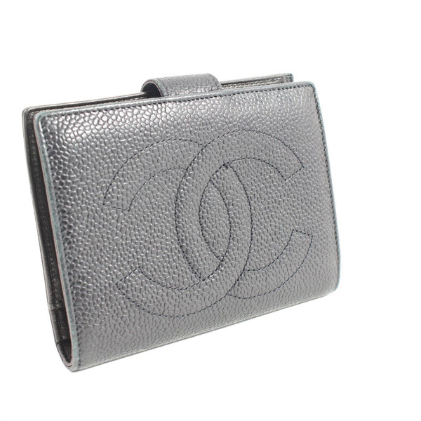 【中古】 CHANEL シャネル  レディース財布   がま口 二つ折り財布  キャビアスキン レザー  ブラック 416 EF