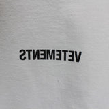 【中古】VETEMENTS ヴェトモン 20AW オーバーサイズ Tシャツ  ロゴプリント ホワイト XSサイズ 087