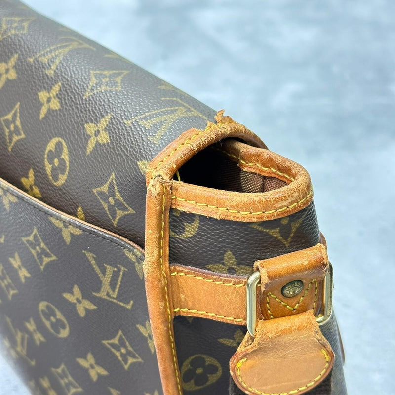 [Pre-owned] LOUIS VUITTON Louis Vuitton shoulder bag, messenger bag M42249 Monogram Givesières GM Sjödlbadg 311 EF