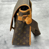 [Pre-owned] LOUIS VUITTON Louis Vuitton shoulder bag, messenger bag M42249 Monogram Givesières GM Sjödlbadg 311 EF