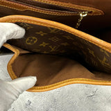 [Pre-owned] LOUIS VUITTON Louis Vuitton shoulder bag, messenger bag M42249 Monogram Givesières GM Sjödlbadg 311 EF