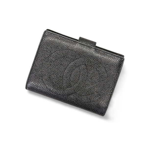 【中古】 CHANEL シャネル  レディース財布   がま口 二つ折り財布  キャビアスキン レザー  ブラック 416